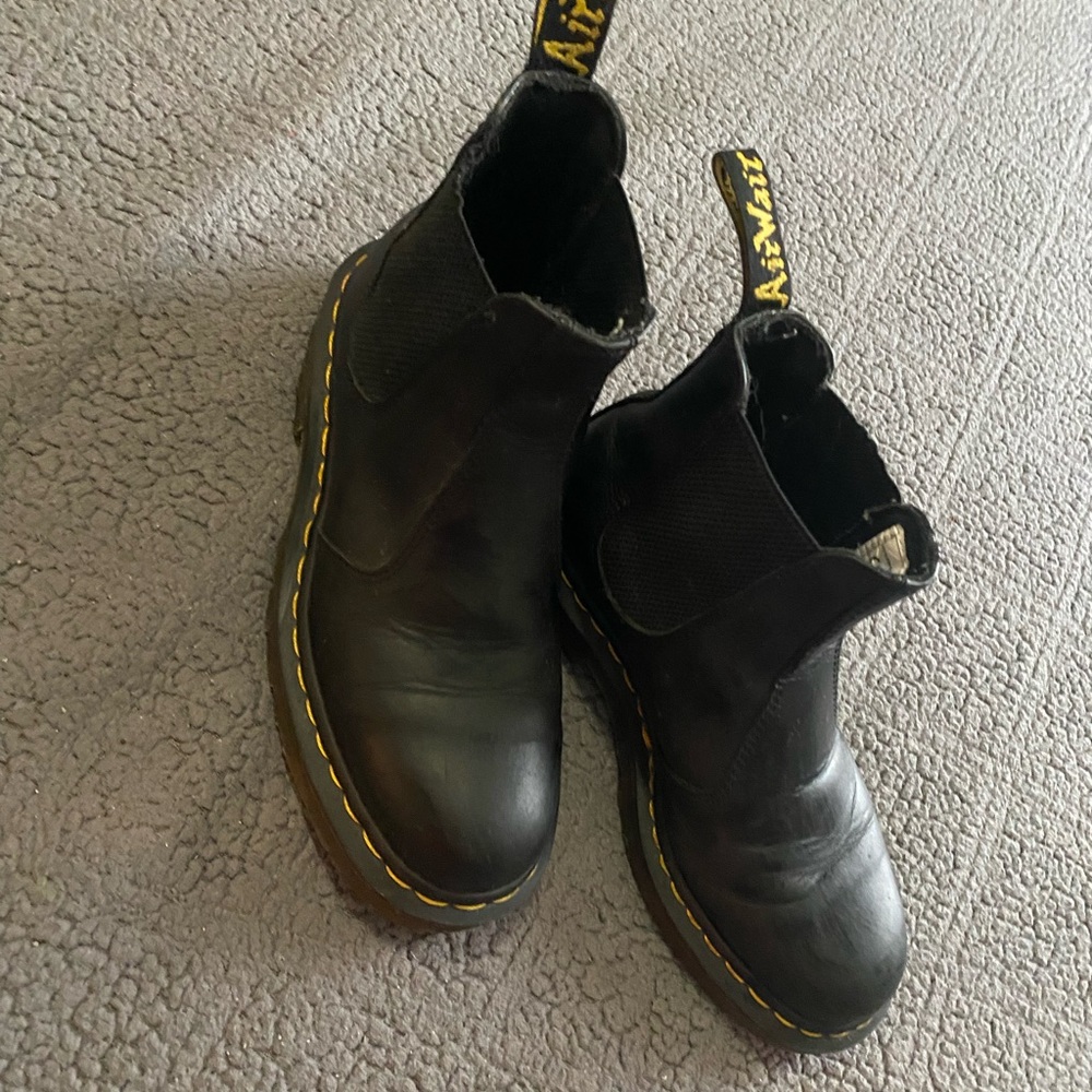 Dr marten Chelsea boots